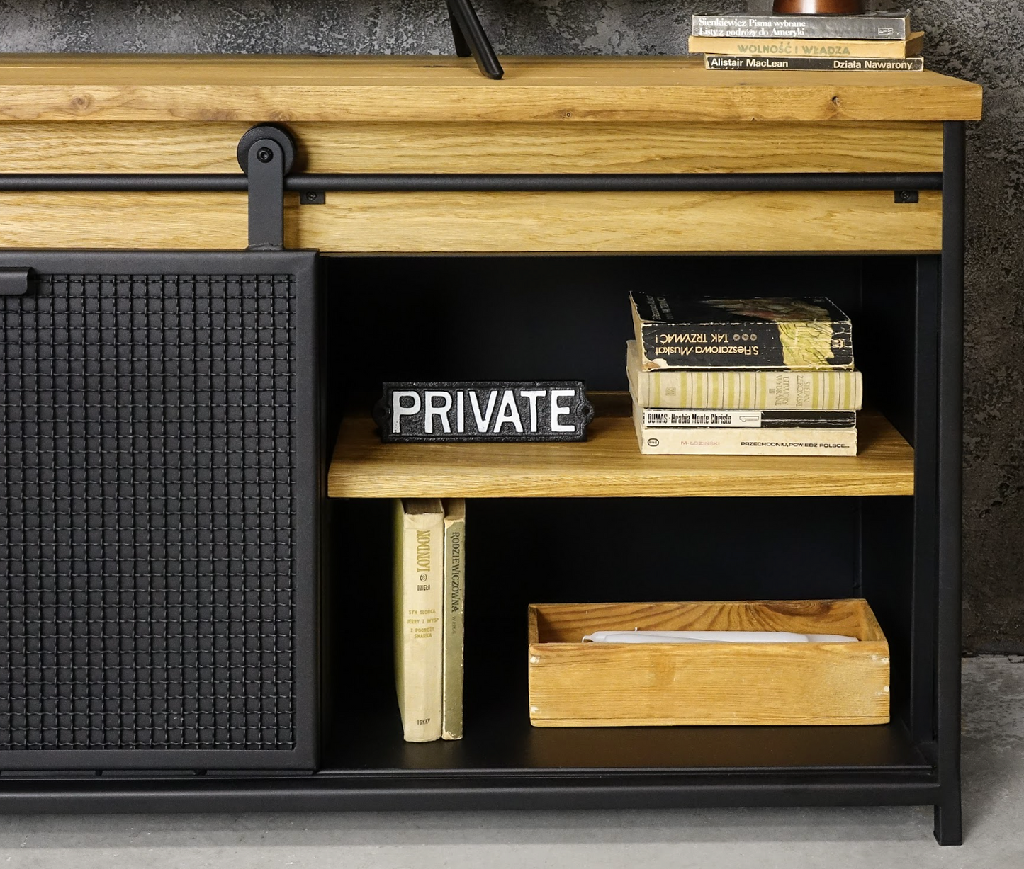 Meuble TV porte coulissante en fer noir - INDUS La boutique du meuble