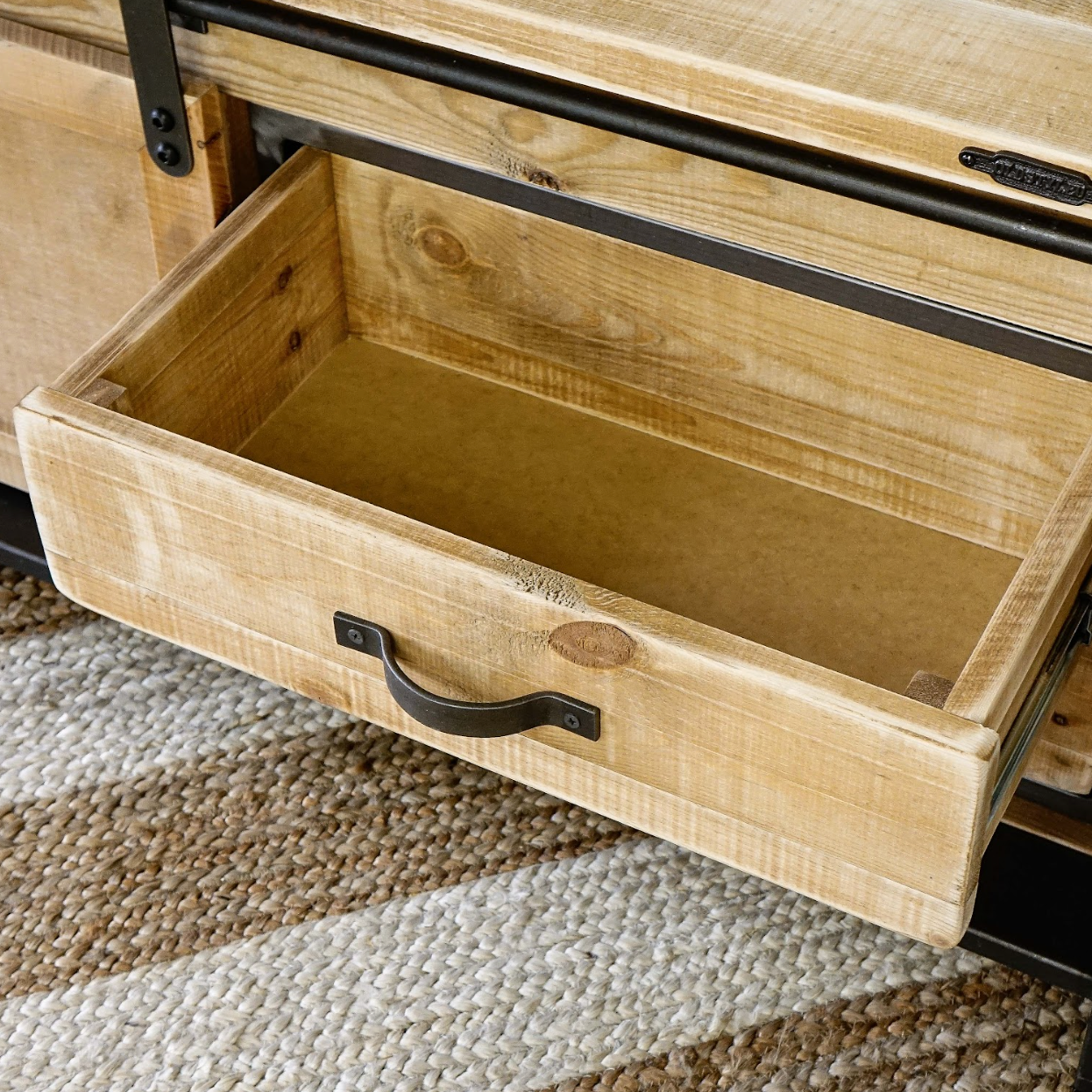 Meuble TV porte coulissante bois - SOLID La boutique du meuble