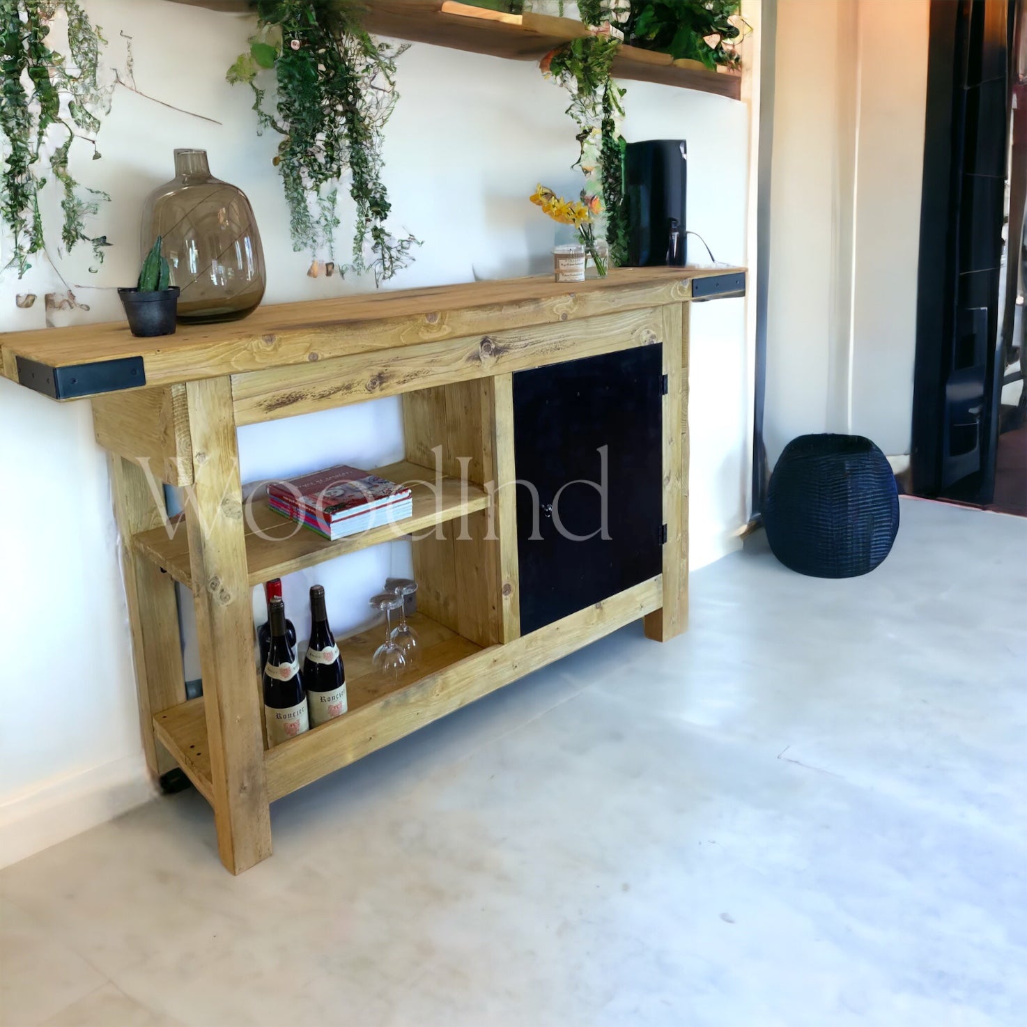 Buffet industriel avec une porte en fer ELODIE - WoodInd