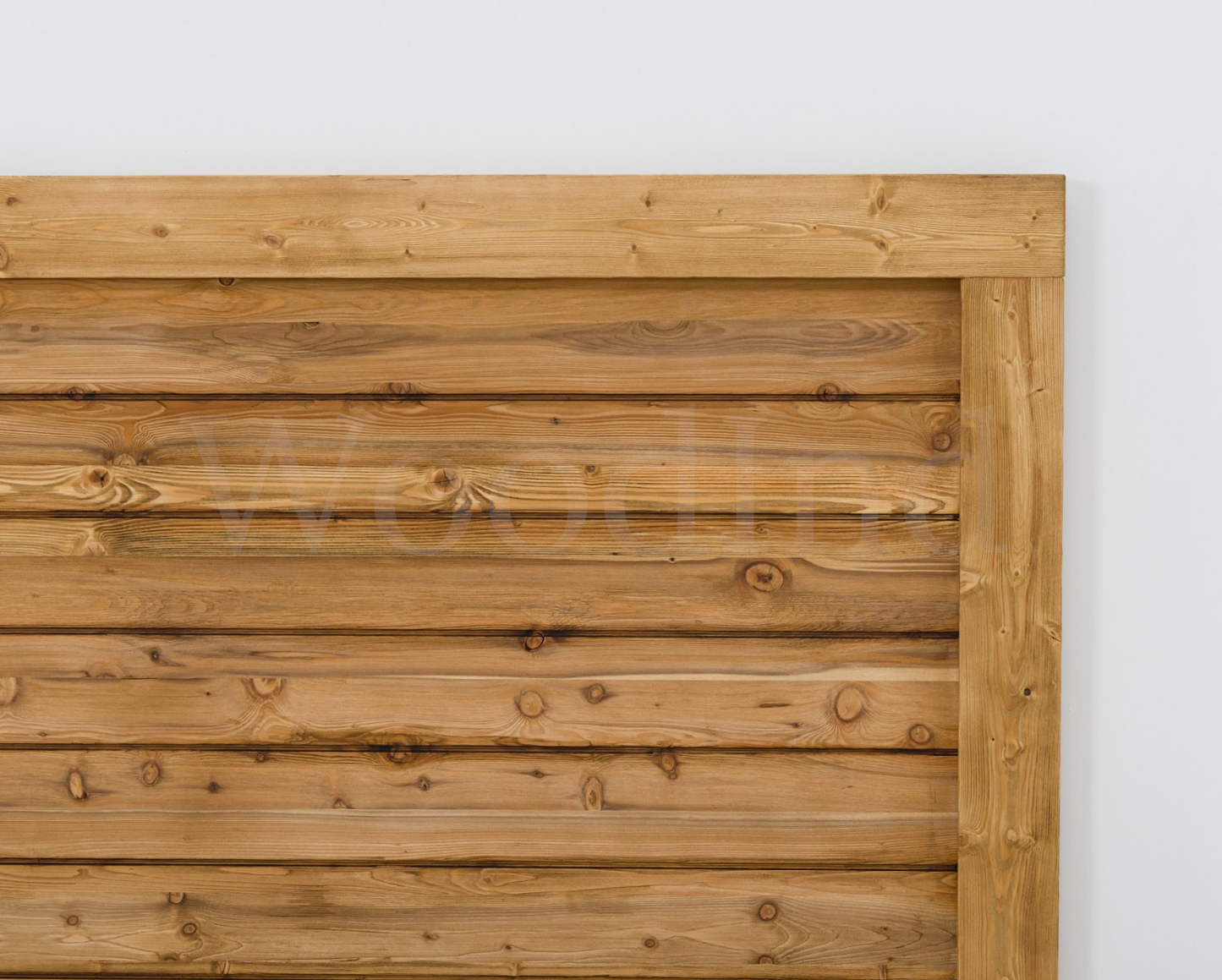 Lit en bois brut avec une grande tête de lit ESSENTIAL La fabrique du meuble