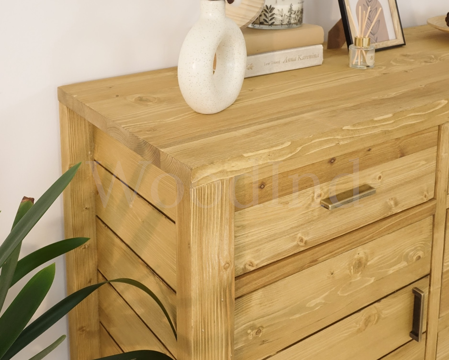 Buffet en bois brut quatre tiroirs et deux portes ESSENTIAL La fabrique du meuble