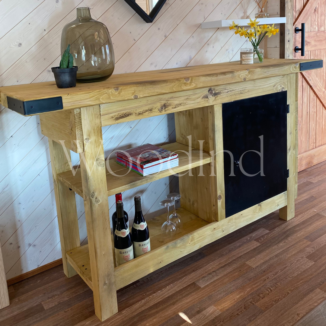 Buffet industriel avec une porte en fer ELODIE - WoodInd